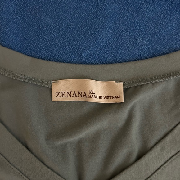 Lounge Set - Picture 4 of 7